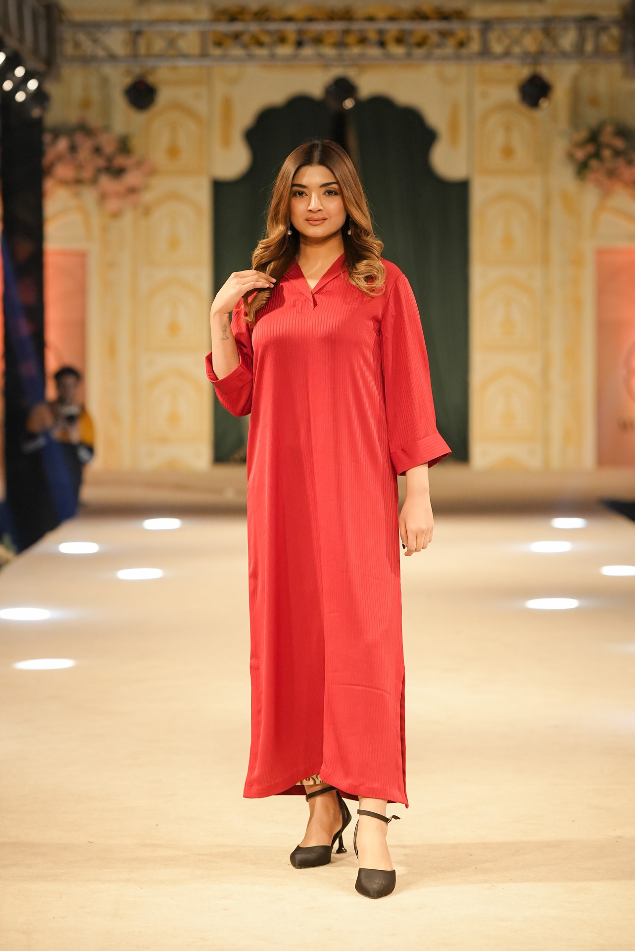 Scarlet Silk (Small)