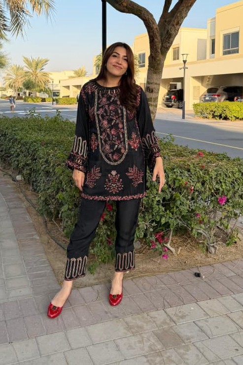 Gothic Rose (Medium)